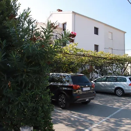 Sustic * Kaštela